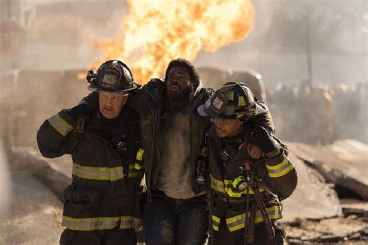 Chicago Fire Recap 10/13/15: Season 4 Episode 1 Premiere “Let It Burn”
