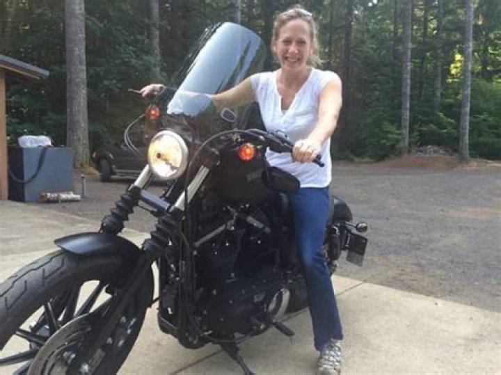 Fame | Kimberley Strassel net worth and salary income estimation Jan, 2024