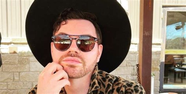 Fame | Robert Brotherton net worth and salary income estimation Apr, 2024