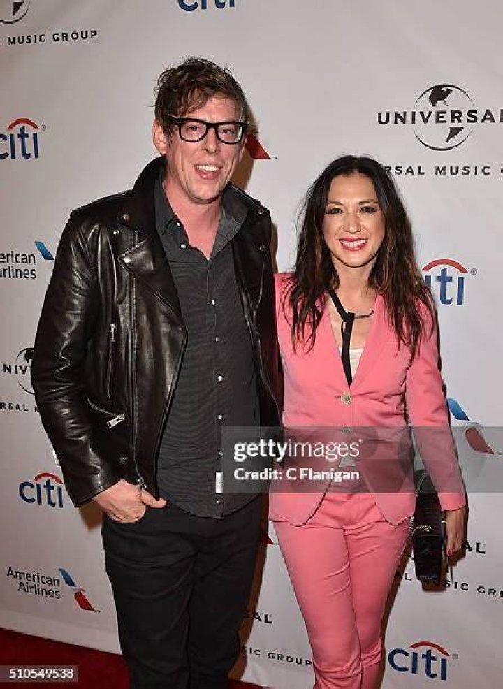 Michelle Branch, Patrick Carney's Girlfriend