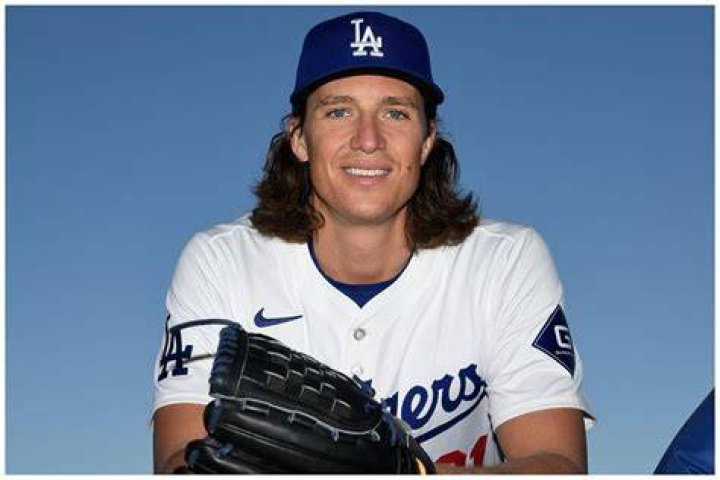 Tyler Glasnow Net Worth: Salary, Contract, Assets & Endorsements